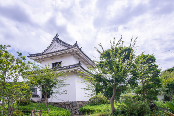 大洲城の往時をしのぶ、江戸後期に再建された二重二階の〝南隅櫓〟