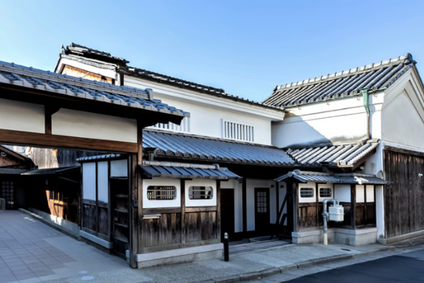 春日大社などに日本酒を奉納している由緒ある〝奈良豊澤酒造〟の酒粕2