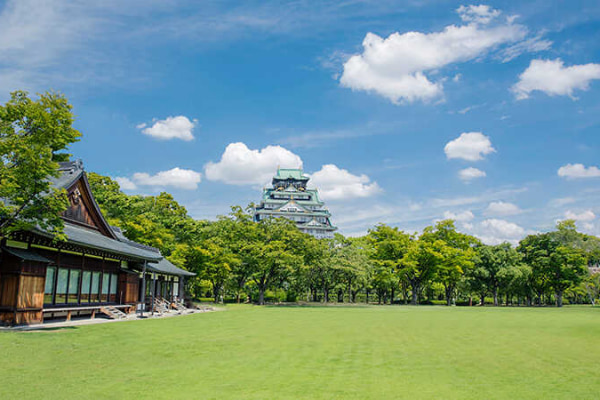 〝特別史跡〟大阪城跡・西の丸庭園に佇む、京都二条城白書院を模した大阪迎賓館1
