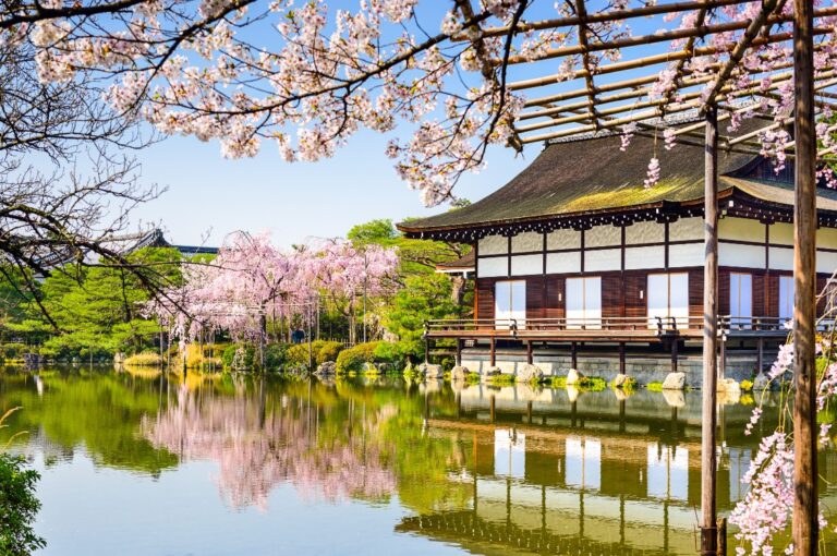 平安神宮の日本庭園神苑