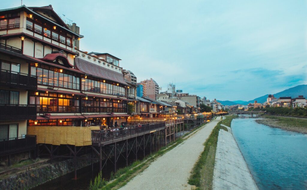 鮒鶴京都鴨川リゾートの夕景