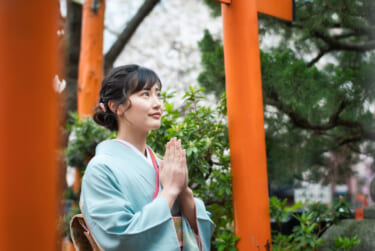 【作法】初詣に知っておきたい神社・お寺の参拝方法と基礎知識