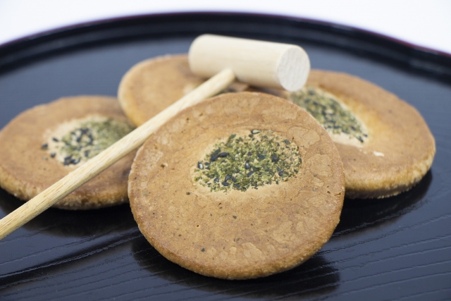 三重県伊賀の名物菓子かたやき