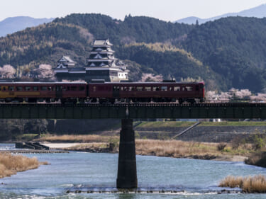 愛媛県大洲市大洲城と肱川の景色