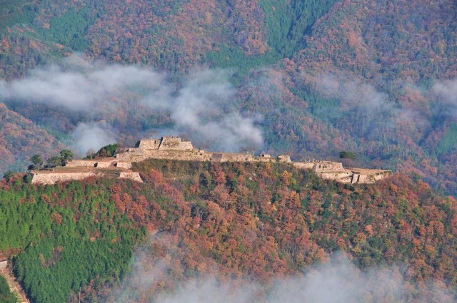 立雲峡から観る秋の竹田城跡