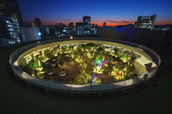 神戸国際会館SOLそらガーデンのライトアップ